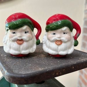 Santa Salt n Pepper Shakers